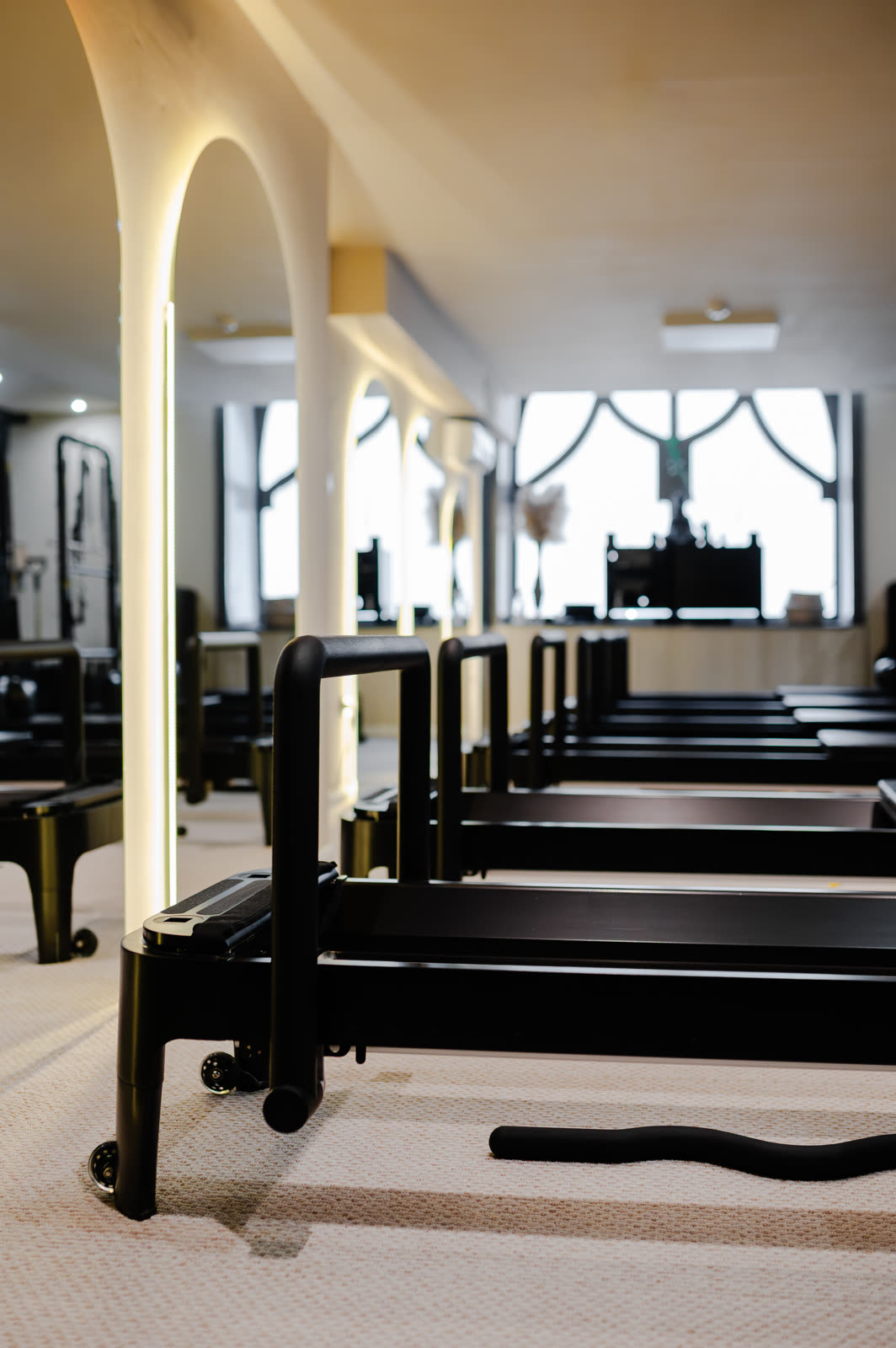 Reformer–Barrel — óra az iSPilates Studio Budapest reformer pilates termében