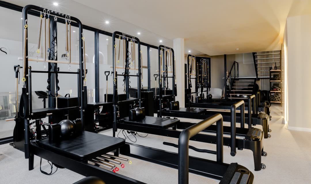 Az iSPilates Studio Budapest reformer pilates terme a Paulay Ede utcában